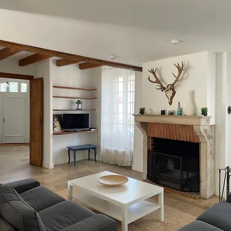 Holiday home Pretty House With Garden Near Reims Champagne Cormontreuil