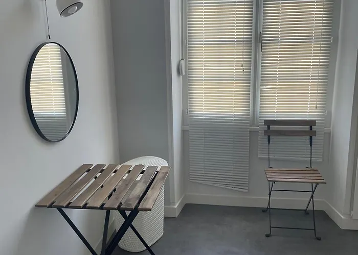 Pretty House With Garden Near Reims Champagne Hébergement de vacances Cormontreuil